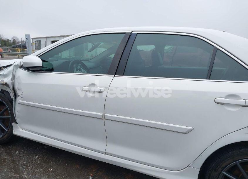 Photo 13 of 2014 Toyota Camry SE SPORT (VIN 4T1BF1FK3EU769383)