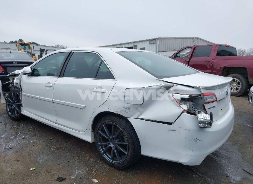Photo 3 of 2014 Toyota Camry SE SPORT (VIN 4T1BF1FK3EU769383)