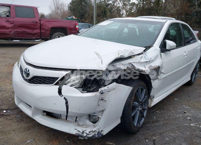Photo 6 of 2014 Toyota Camry SE SPORT (VIN 4T1BF1FK3EU769383)