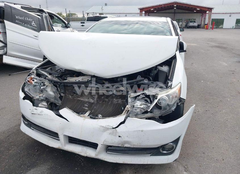 Photo 6 of 2014 Toyota Camry SE SPORT (VIN 4T1BF1FK3EU788807)