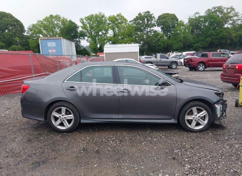 Photo 13 of 2014 Toyota Camry SE (VIN 4T1BF1FK3EU789729)
