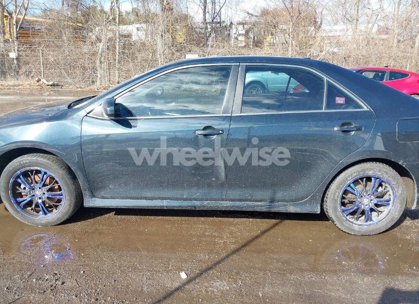 Photo 13 of 2014 Toyota Camry SE (VIN 4T1BF1FK3EU804309)