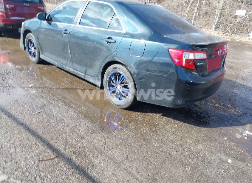 Photo 3 of 2014 Toyota Camry SE (VIN 4T1BF1FK3EU804309)