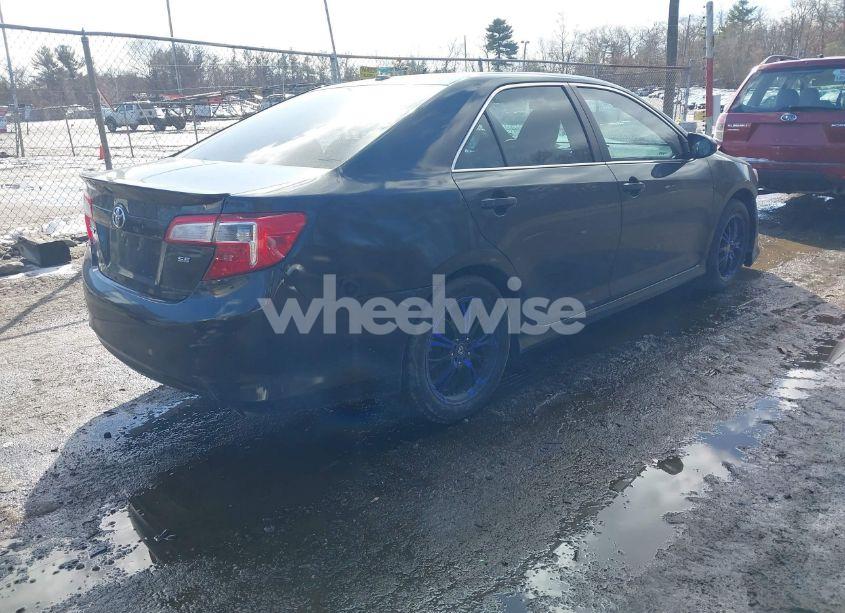 Photo 4 of 2014 Toyota Camry SE (VIN 4T1BF1FK3EU804309)