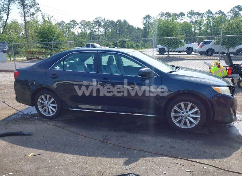 Photo 14 of 2014 Toyota Camry XLE (VIN 4T1BF1FK3EU804939)