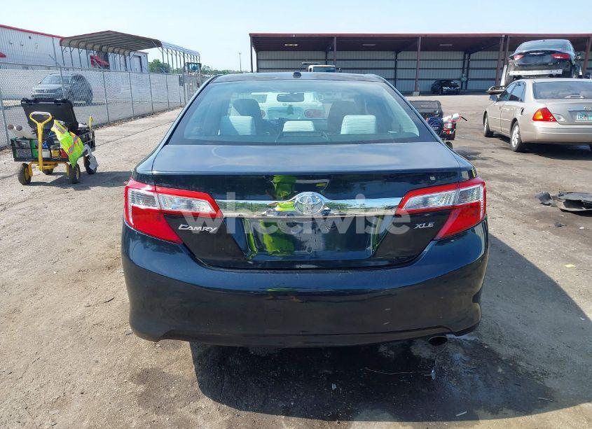 Photo 17 of 2014 Toyota Camry XLE (VIN 4T1BF1FK3EU804939)