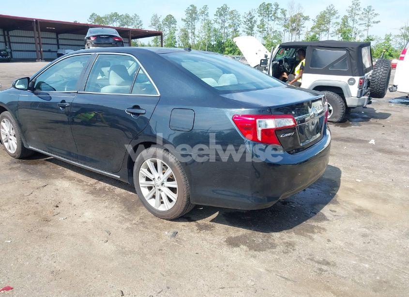 Photo 3 of 2014 Toyota Camry XLE (VIN 4T1BF1FK3EU804939)