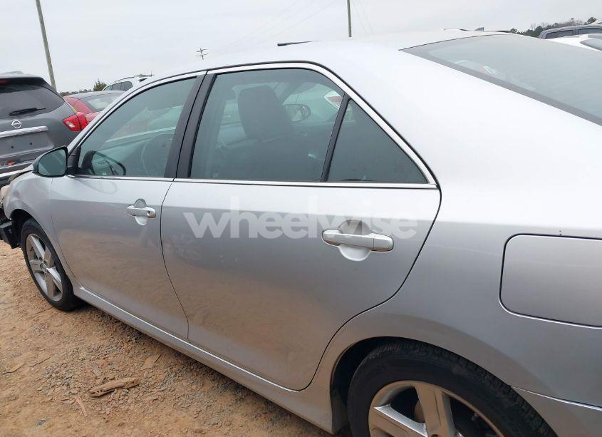 Photo 14 of 2014 Toyota Camry SE (VIN 4T1BF1FK3EU816296)