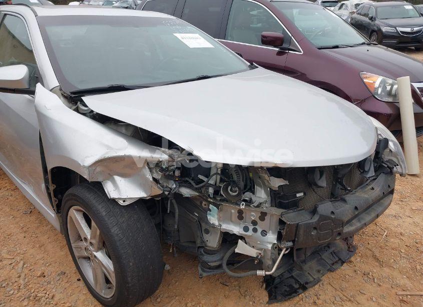 Photo 6 of 2014 Toyota Camry SE (VIN 4T1BF1FK3EU816296)