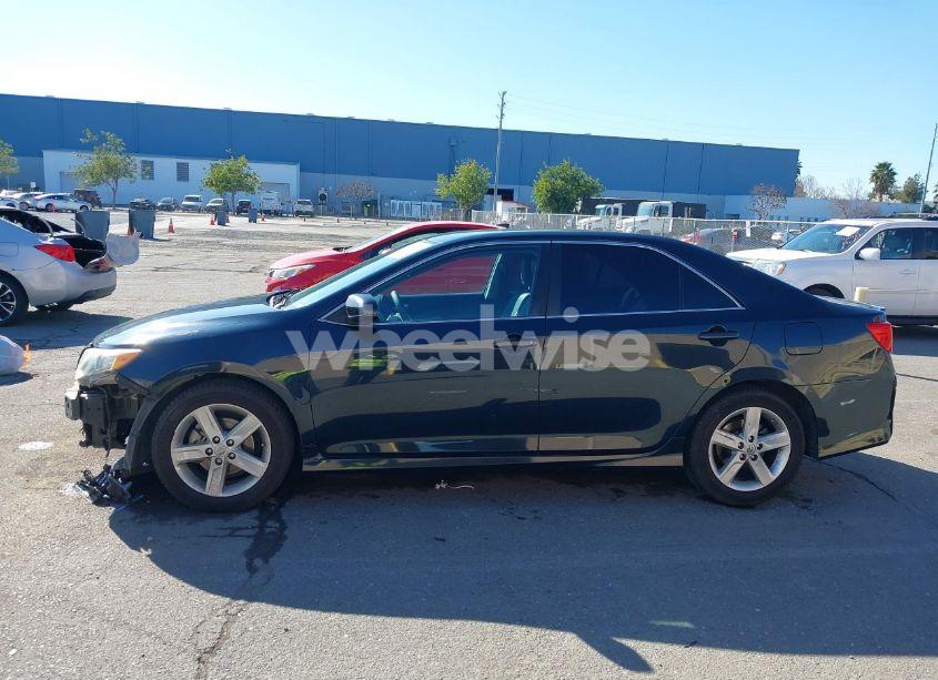 Photo 15 of 2014 Toyota Camry SE (VIN 4T1BF1FK3EU819800)