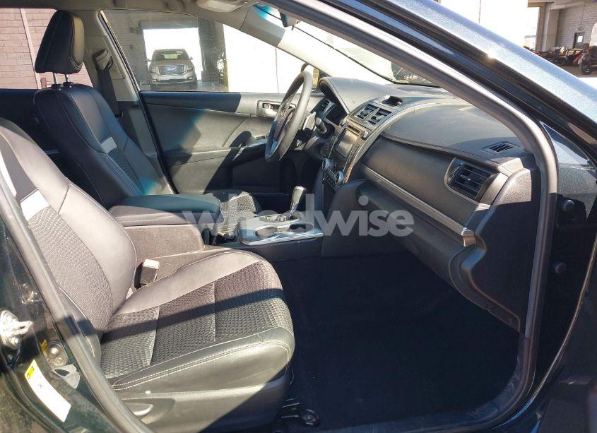 Photo 5 of 2014 Toyota Camry SE (VIN 4T1BF1FK3EU819800)