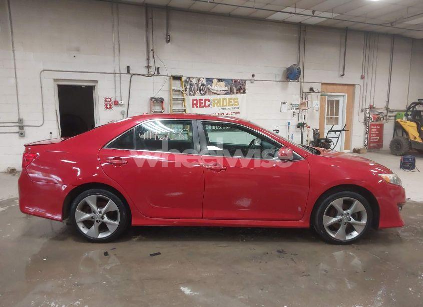 Photo 13 of 2014 Toyota Camry SE SPORT (VIN 4T1BF1FK3EU821479)