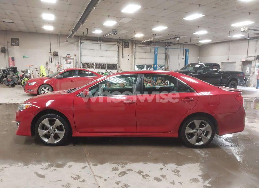 Photo 14 of 2014 Toyota Camry SE SPORT (VIN 4T1BF1FK3EU821479)