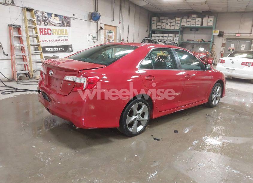 Photo 4 of 2014 Toyota Camry SE SPORT (VIN 4T1BF1FK3EU821479)