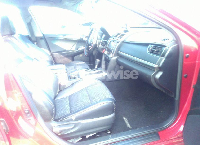 Photo 5 of 2014 Toyota Camry SE (VIN 4T1BF1FK3EU829159)