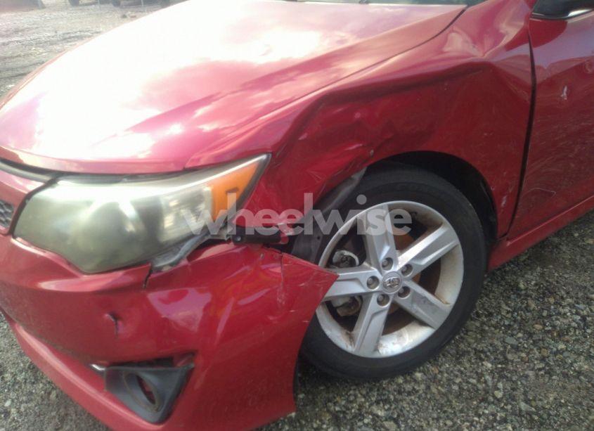 Photo 6 of 2014 Toyota Camry SE (VIN 4T1BF1FK3EU829159)