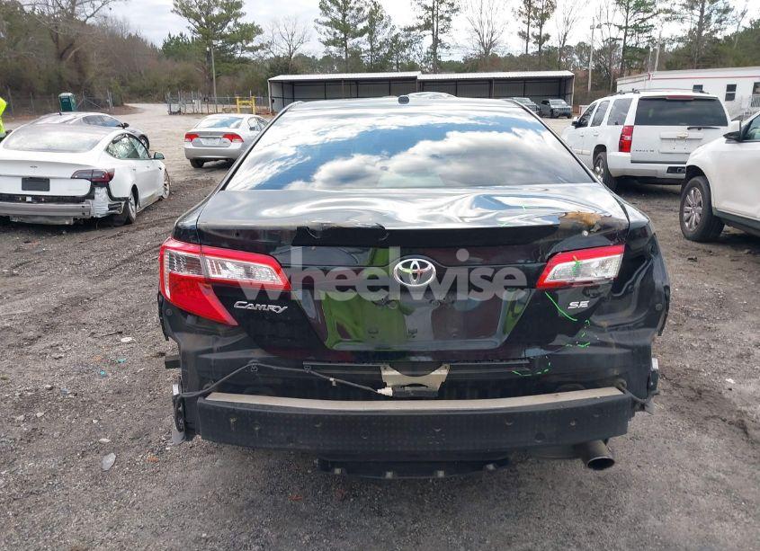Photo 6 of 2014 Toyota Camry SE (VIN 4T1BF1FK3EU834071)
