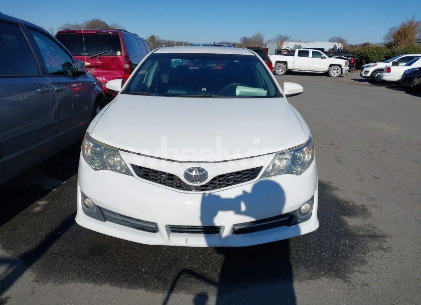 Photo 12 of 2014 Toyota Camry SE (VIN 4T1BF1FK3EU840551)
