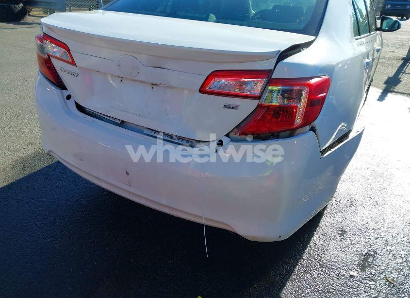 Photo 6 of 2014 Toyota Camry SE (VIN 4T1BF1FK3EU840551)