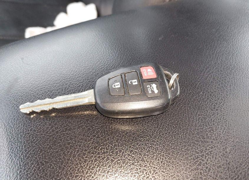 Photo 11 of 2014 Toyota Camry SE (VIN 4T1BF1FK3EU842798)