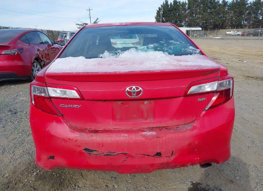 Photo 16 of 2014 Toyota Camry SE (VIN 4T1BF1FK3EU842798)