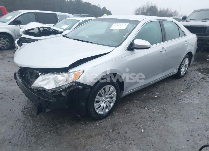 Photo 2 of 2014 Toyota Camry L (VIN 4T1BF1FK3EU846611)