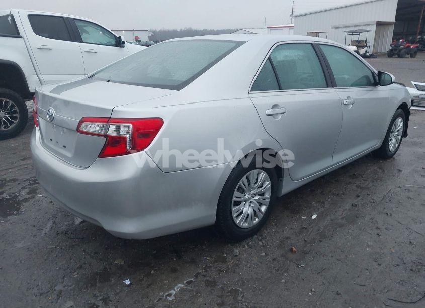 Photo 4 of 2014 Toyota Camry L (VIN 4T1BF1FK3EU846611)