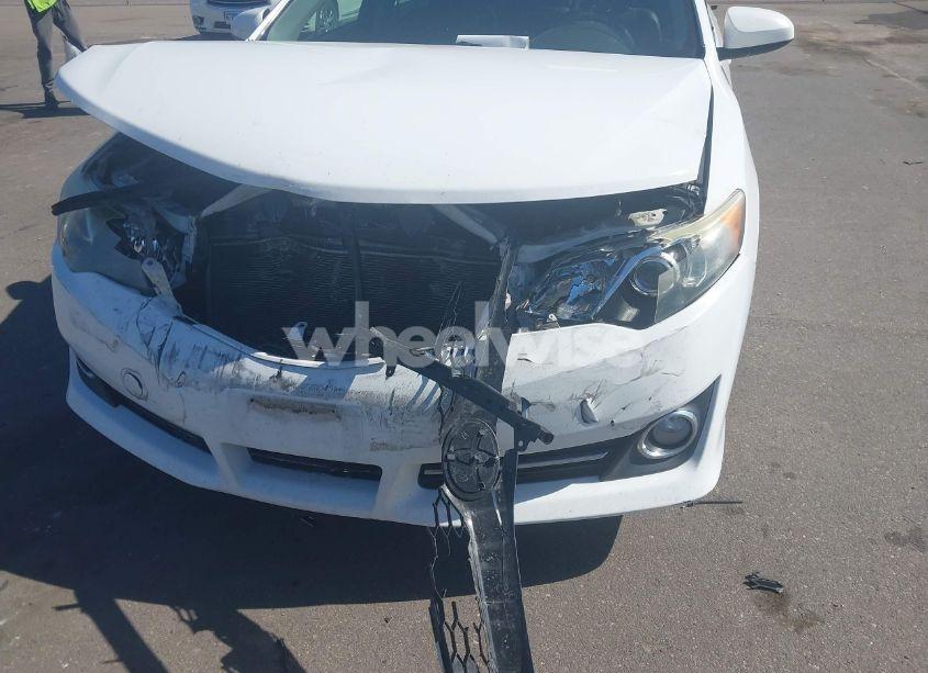 Photo 6 of 2014 Toyota Camry SE (VIN 4T1BF1FK3EU862971)