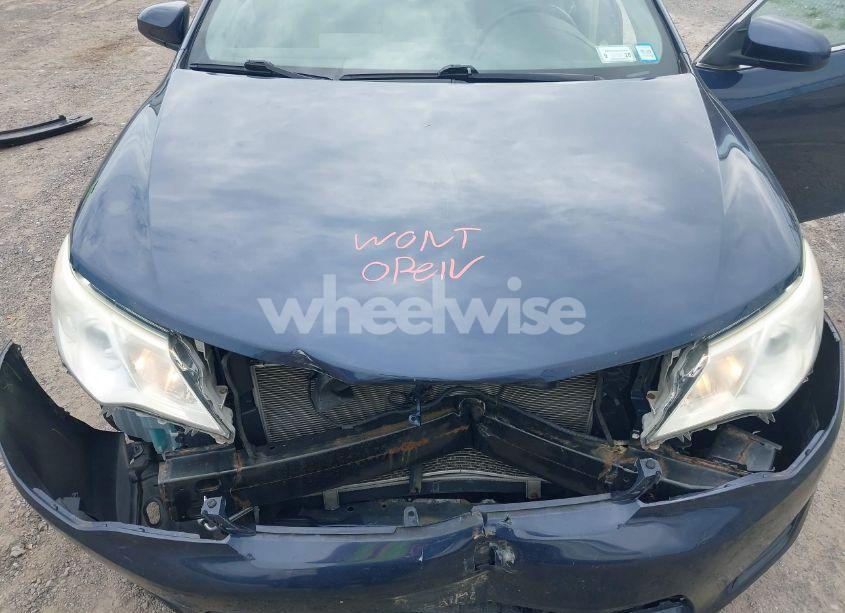 Photo 10 of 2014 Toyota Camry LE (VIN 4T1BF1FK3EU863649)