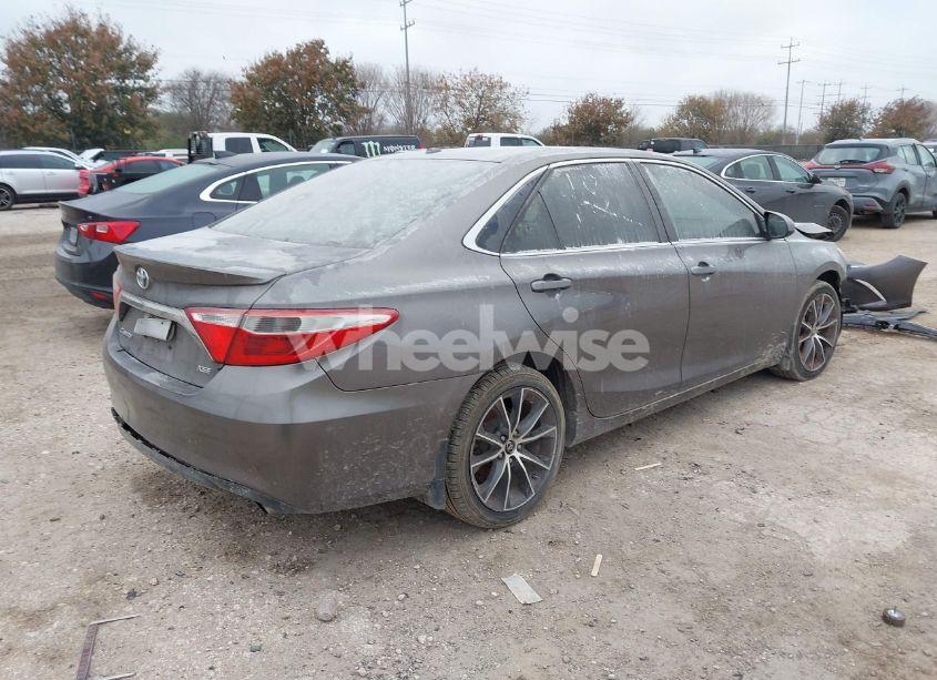 Photo 4 of 2015 Toyota Camry XSE (VIN 4T1BF1FK3FU021251)