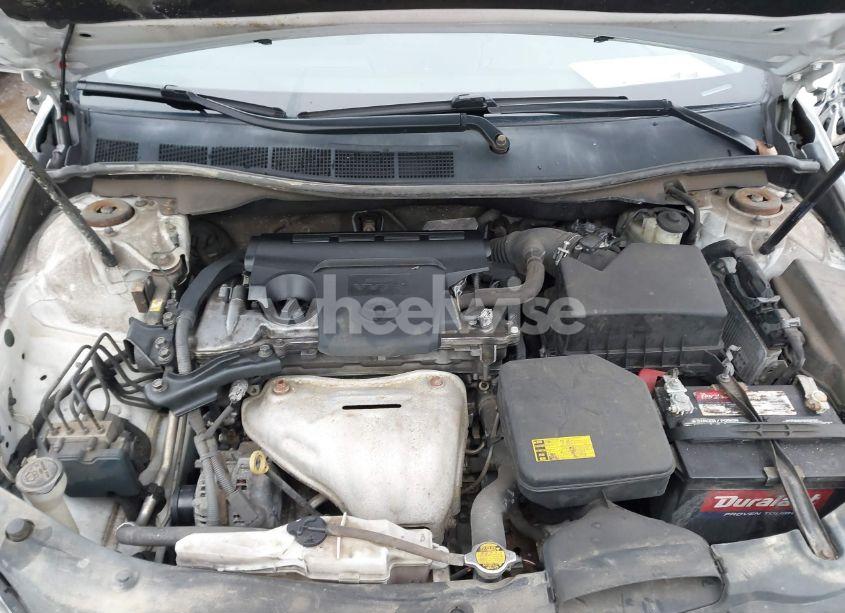 Photo 10 of 2015 Toyota Camry LE (VIN 4T1BF1FK3FU041404)