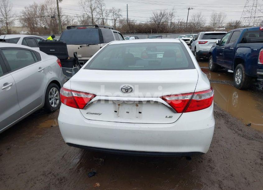 Photo 16 of 2015 Toyota Camry LE (VIN 4T1BF1FK3FU041404)