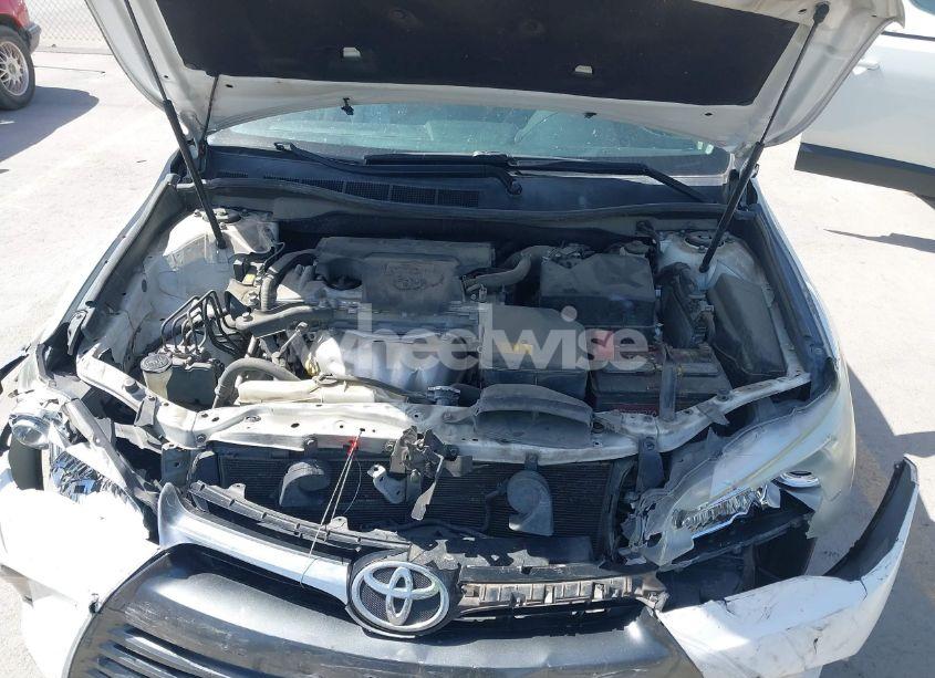 Photo 10 of 2015 Toyota Camry LE (VIN 4T1BF1FK3FU043251)