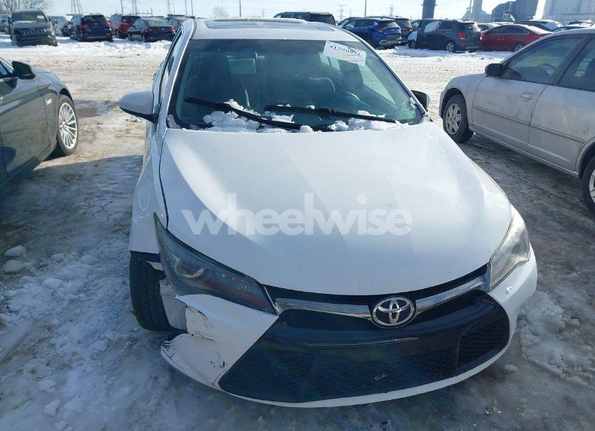 Photo 18 of 2015 Toyota Camry SE (VIN 4T1BF1FK3FU051074)