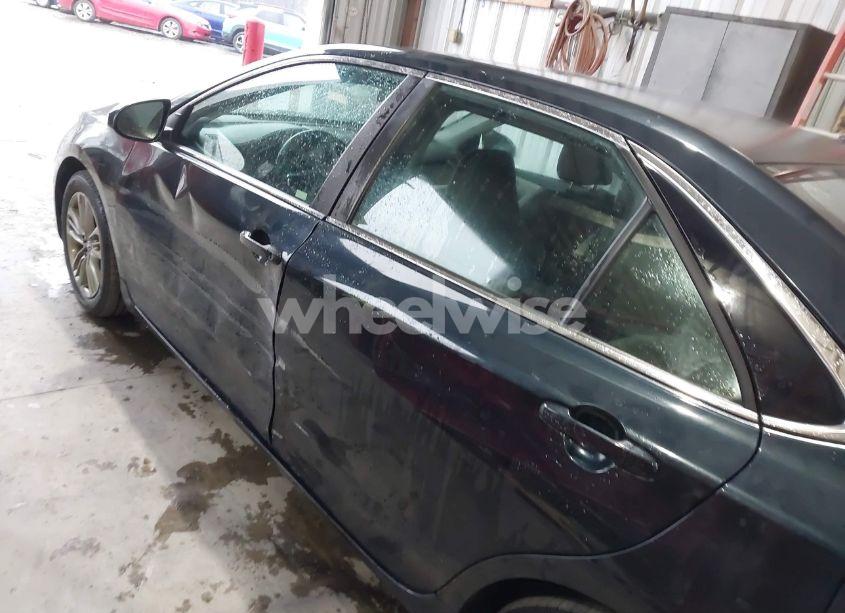 Photo 14 of 2015 Toyota Camry SE (VIN 4T1BF1FK3FU054427)