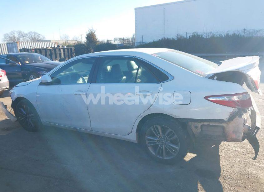 Photo 14 of 2015 Toyota Camry SE (VIN 4T1BF1FK3FU072605)