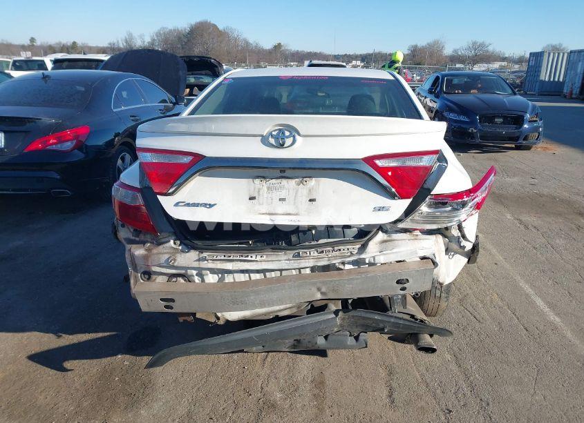 Photo 16 of 2015 Toyota Camry SE (VIN 4T1BF1FK3FU072605)