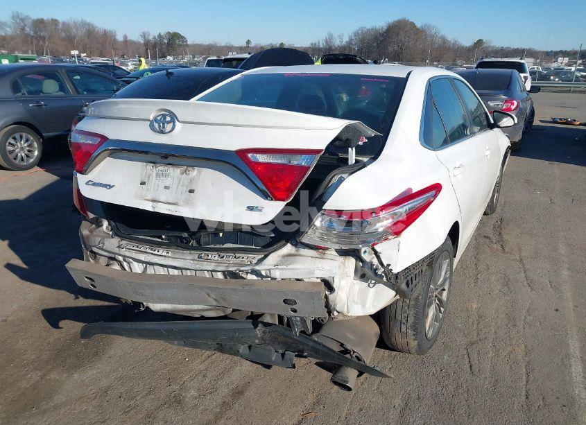 Photo 6 of 2015 Toyota Camry SE (VIN 4T1BF1FK3FU072605)