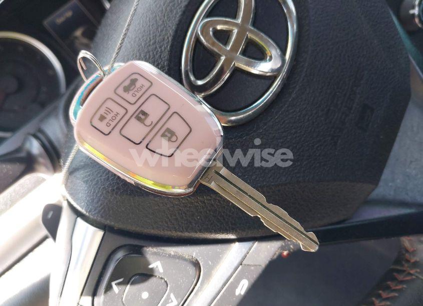 Photo 11 of 2015 Toyota Camry SE (VIN 4T1BF1FK3FU079182)