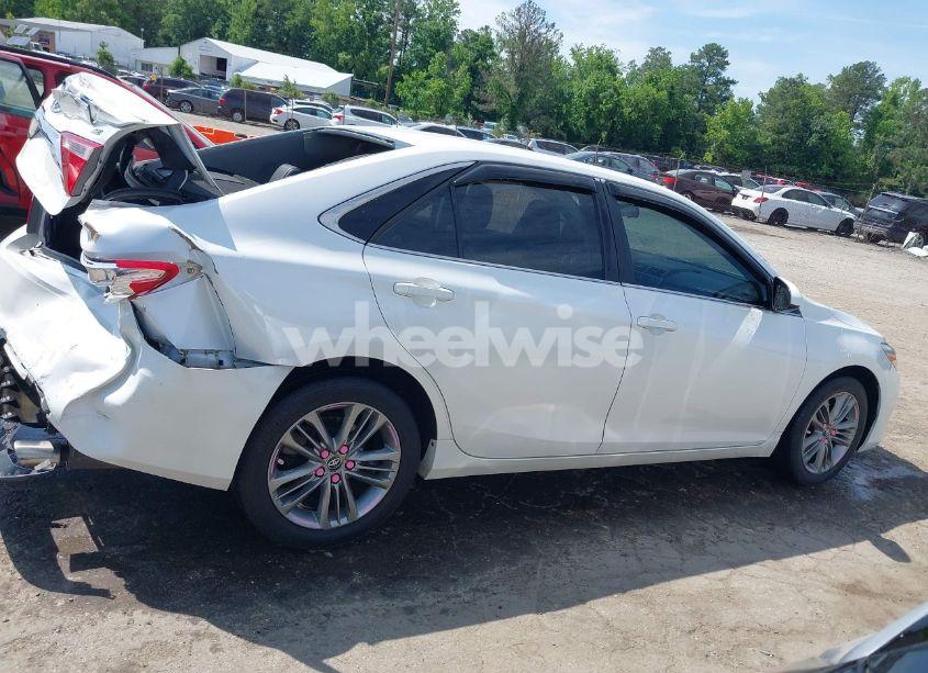 Photo 13 of 2015 Toyota Camry SE (VIN 4T1BF1FK3FU079182)