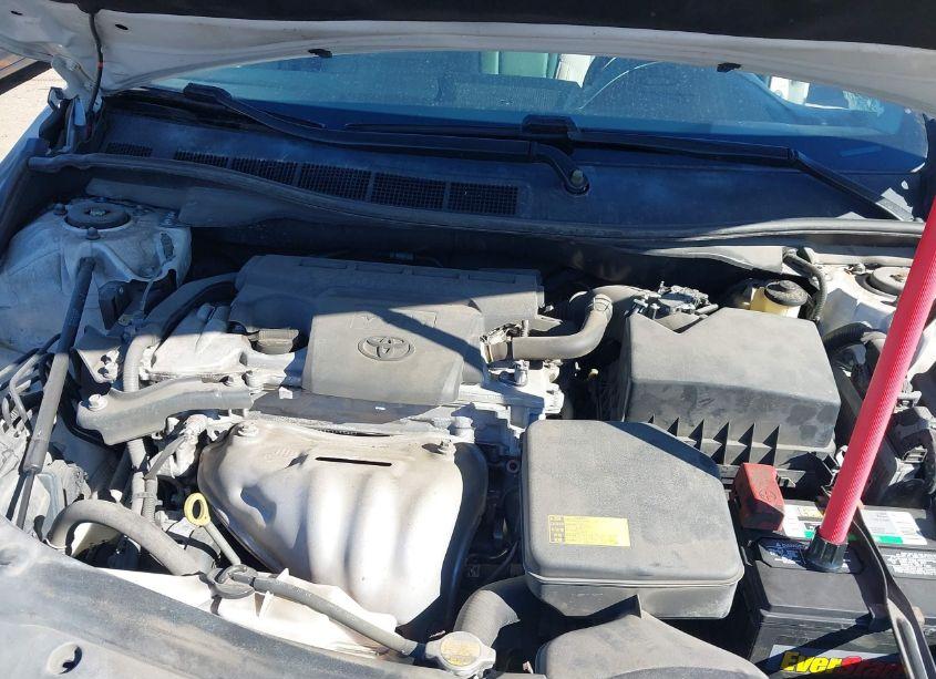 Photo 10 of 2015 Toyota Camry SE (VIN 4T1BF1FK3FU084785)