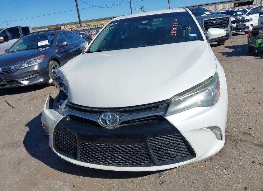 Photo 11 of 2015 Toyota Camry SE (VIN 4T1BF1FK3FU084785)