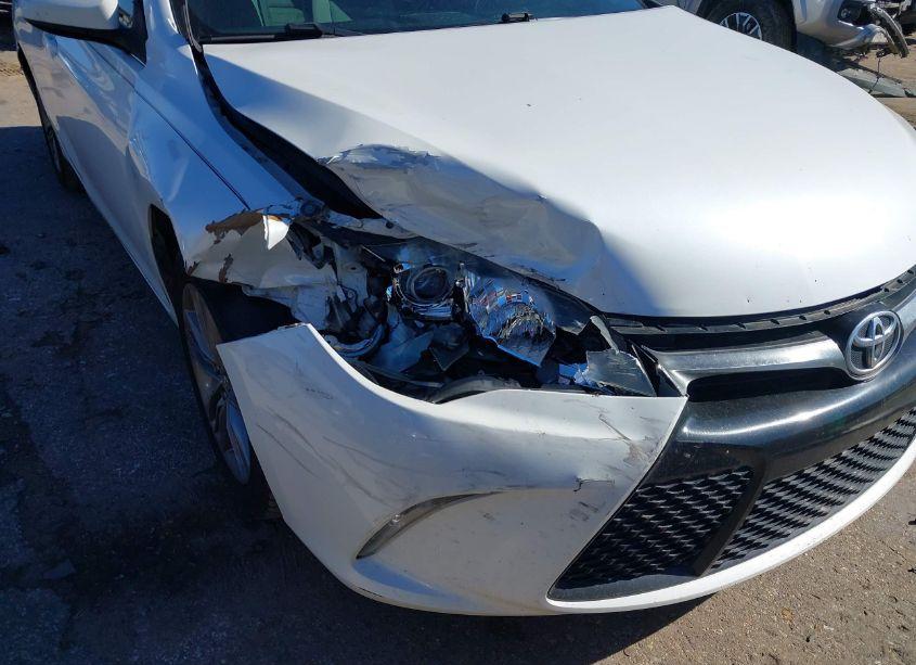 Photo 6 of 2015 Toyota Camry SE (VIN 4T1BF1FK3FU084785)