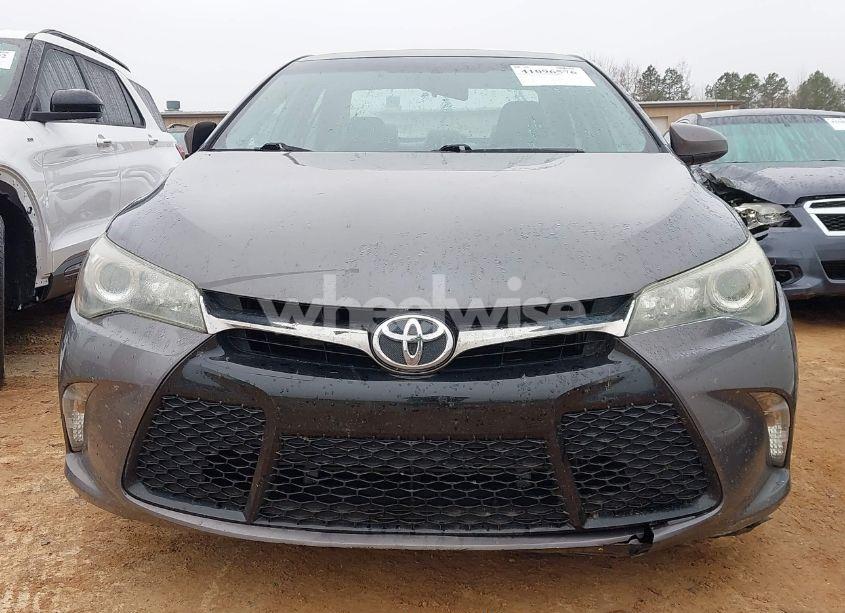 Photo 12 of 2015 Toyota Camry SE (VIN 4T1BF1FK3FU085130)