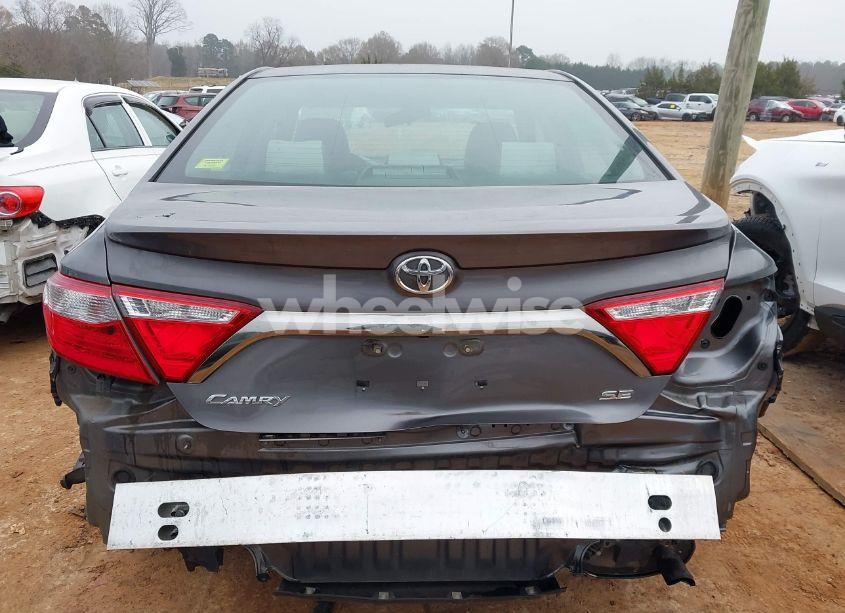 Photo 16 of 2015 Toyota Camry SE (VIN 4T1BF1FK3FU085130)