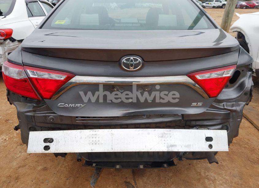 Photo 6 of 2015 Toyota Camry SE (VIN 4T1BF1FK3FU085130)