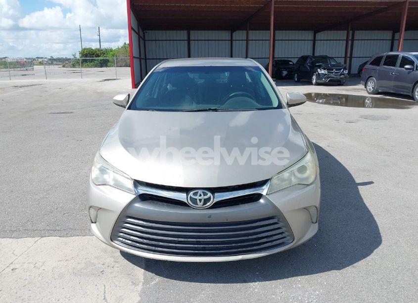 Photo 12 of 2015 Toyota Camry XLE (VIN 4T1BF1FK3FU085449)