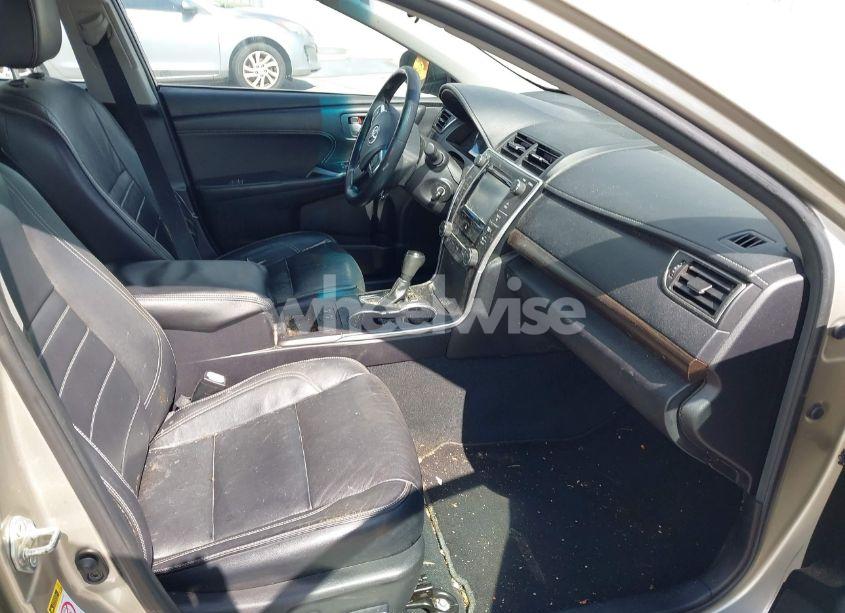 Photo 5 of 2015 Toyota Camry XLE (VIN 4T1BF1FK3FU085449)