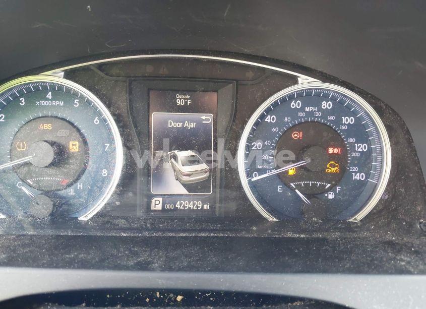 Photo 7 of 2015 Toyota Camry XLE (VIN 4T1BF1FK3FU085449)