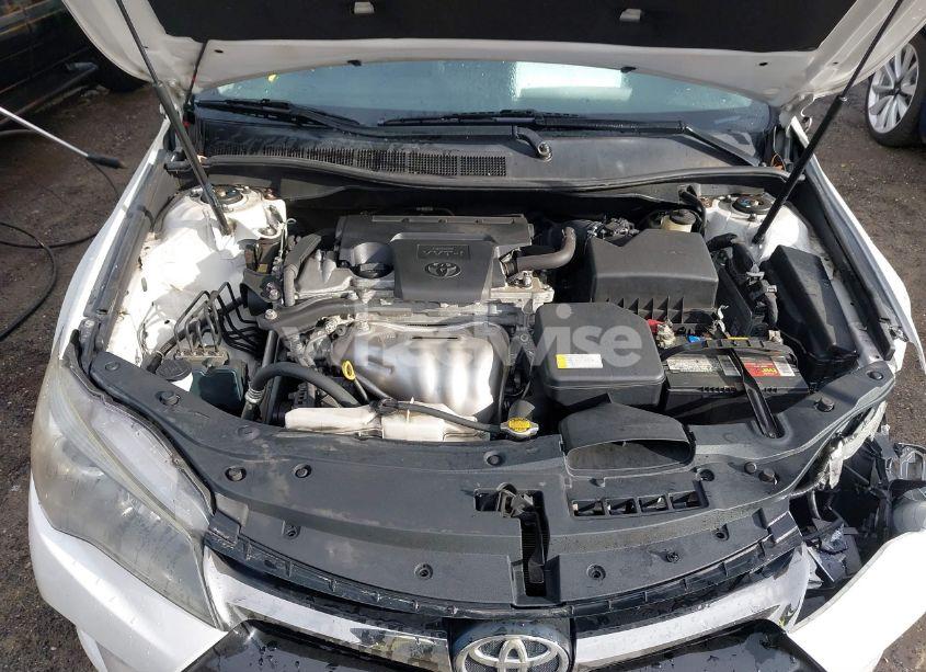 Photo 10 of 2015 Toyota Camry SE (VIN 4T1BF1FK3FU088531)